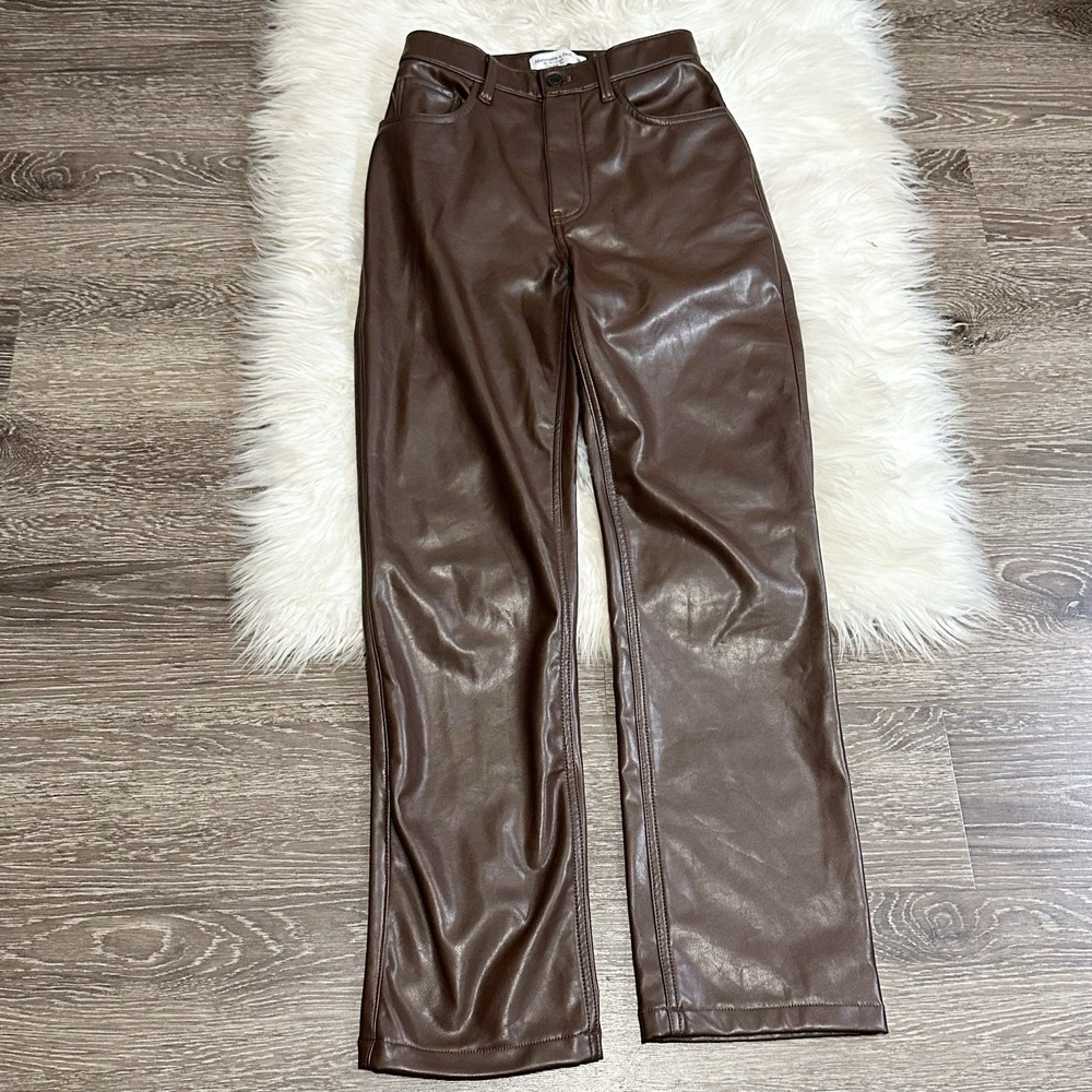 Abercrombie & Fitch Womens 90s Straight Ultra High Rise Vegan Leather Pant 25/0S